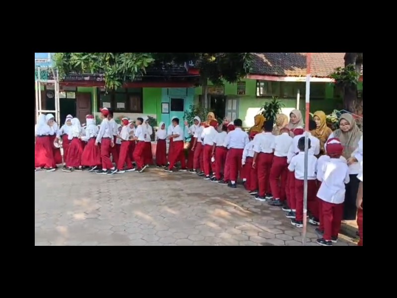 Kegiatan Halal Bihalal Di Hari Pertama Masuk Sekolah